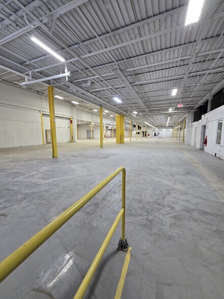 More Photos Of 325 Jay St, Coldwater Warehouse For Sale