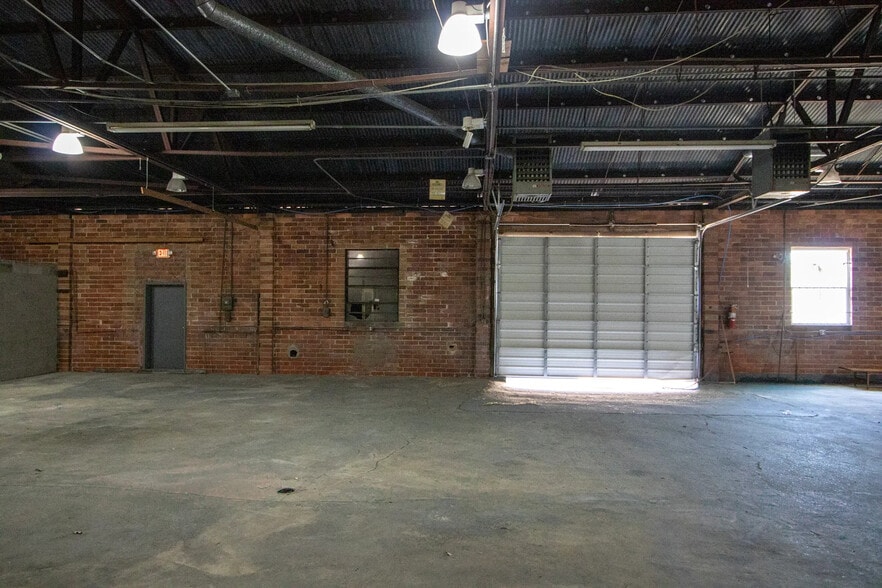 More Photos Of 2230 Commerce Dr, Columbia Manufacturing For Sale