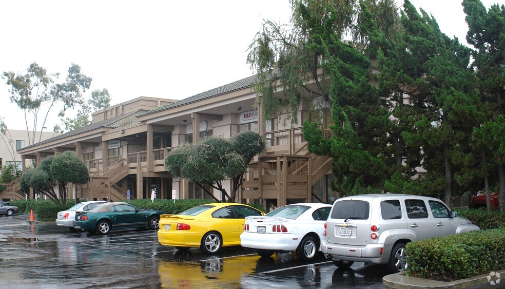 More Photos Of 7183-7189 Navajo Rd, San Diego Office For Lease