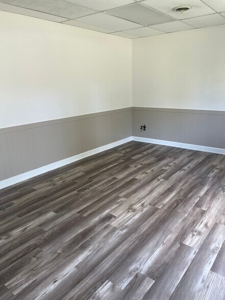 More Photos Of 30 W Liberty St, York Office For Lease