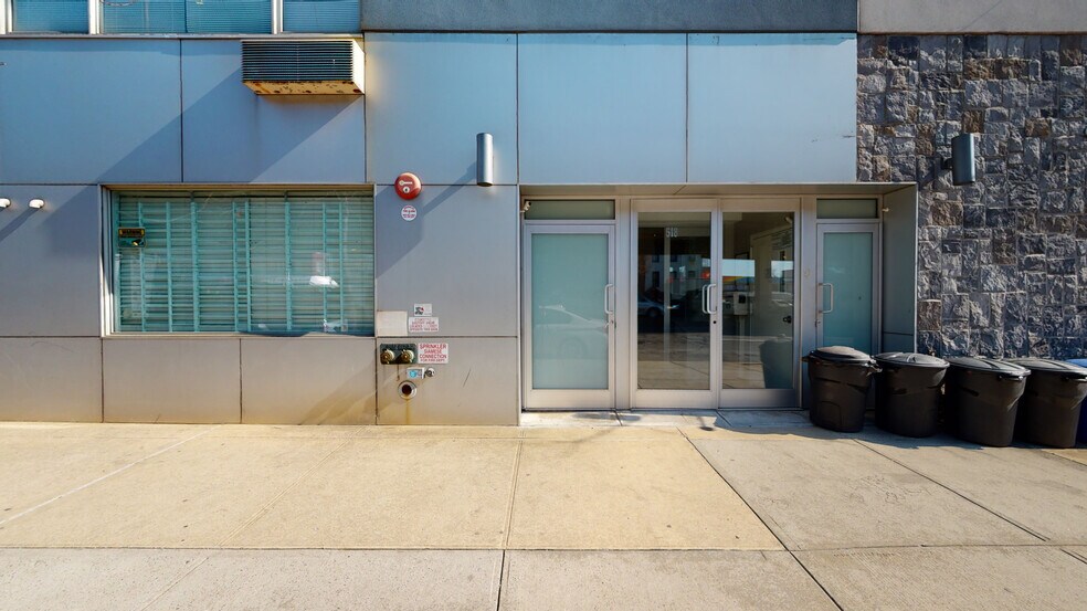 More Photos Of 518 Meeker Ave, Brooklyn Apartments For Sale