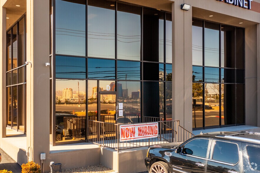 More Photos Of 4545 Cameron St, Las Vegas Warehouse For Lease