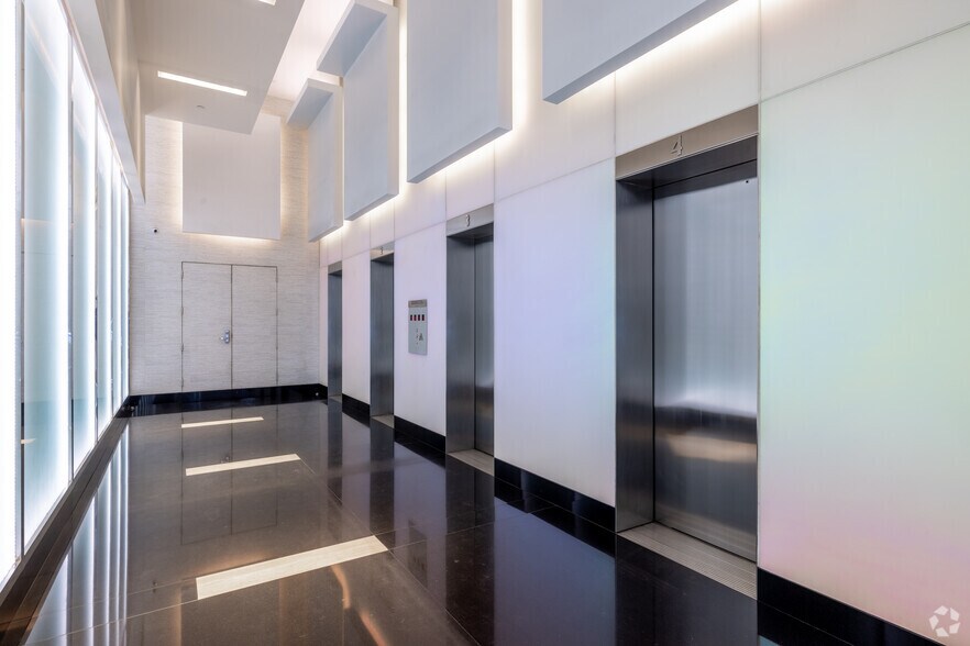 More Photos Of 150 W 30th St, New York Office For Lease