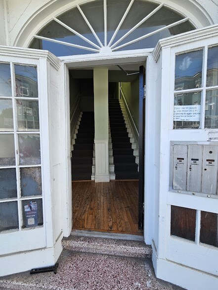 More Photos Of 3786 Mission St, San Francisco Storefront Retail Residential For Sale