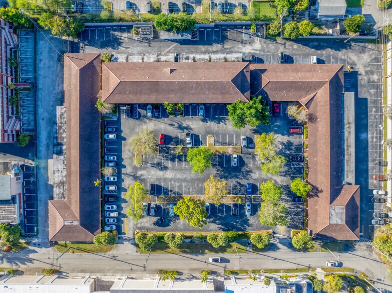 More Photos Of 4100 S Hospital Dr, Plantation Medical For Lease