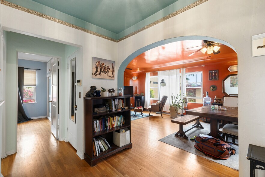 More Photos Of 642 Torrance St, San Diego Apartments For Sale