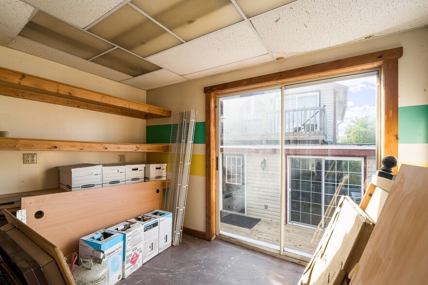 More Photos Of 545 E Main St, Lancaster Office Residential For Sale