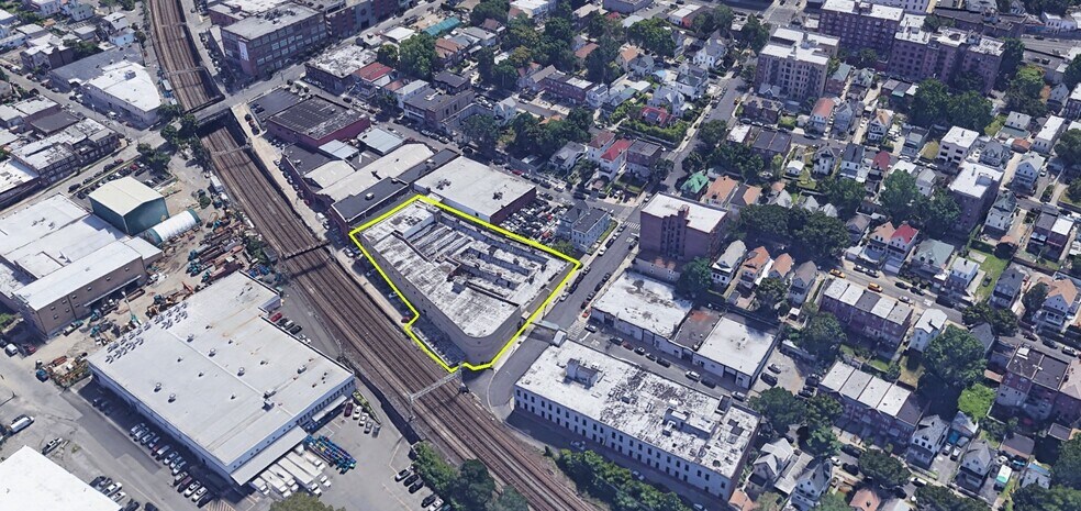 More Photos Of 555 E 242nd St, Bronx Industrial For Sale