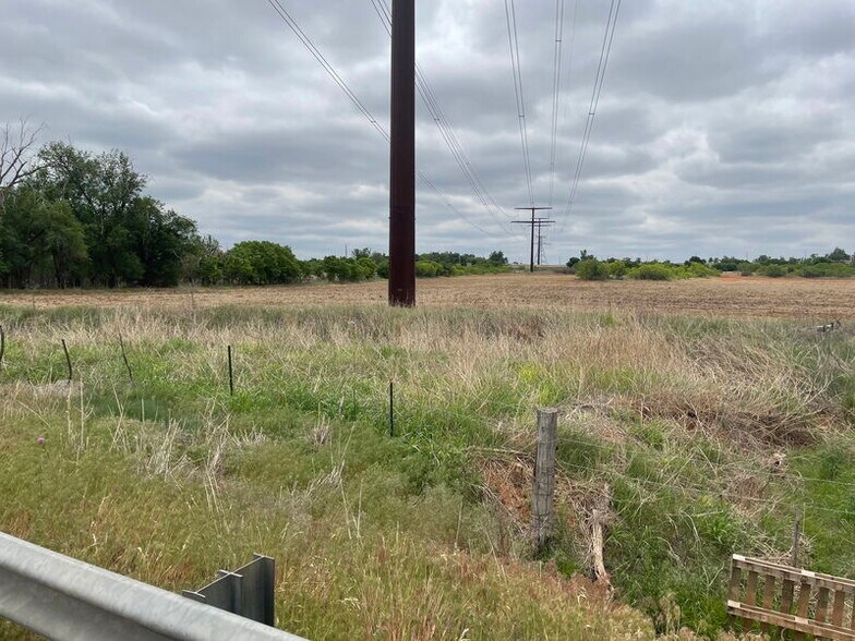 More Photos Of Hwy 287 E & CR 15, Childress Land For Sale