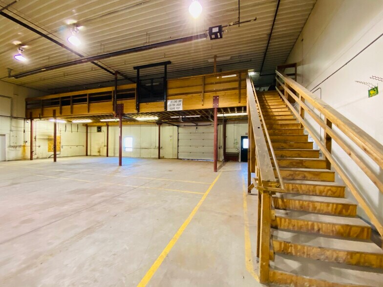 More Photos Of 1400 E Lincoln St, Gillette Warehouse For Lease