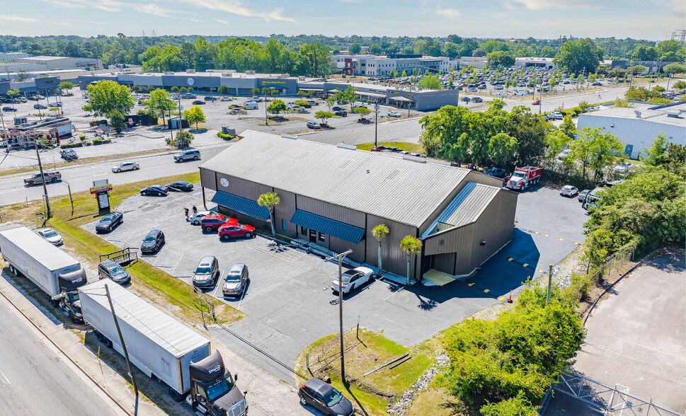 Primary Photo Of 4405 Dorchester Rd, Charleston Freestanding For Lease