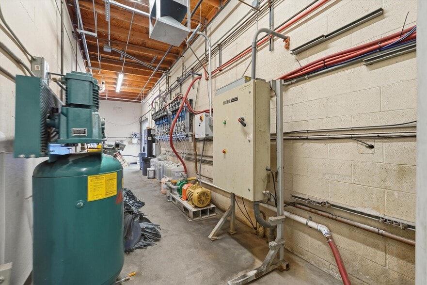 More Photos Of 615 W Ray Rd, Gilbert Carwash For Sale