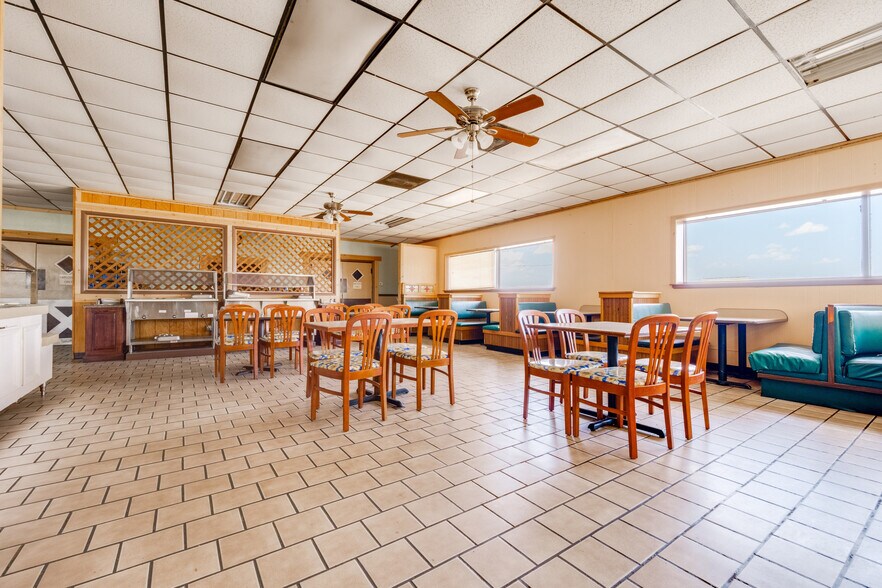 More Photos Of 103 Interstate 40, Shamrock Restaurant For Sale