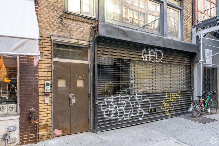 More Photos Of 51 W 19th St, New York Office For Lease