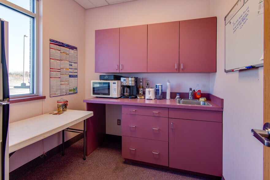 More Photos Of 3390 N State Rd, Davison Medical For Sale