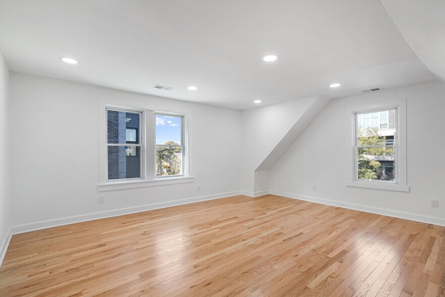 More Photos Of 2617 W Fullerton Ave, Chicago Storefront Retail Residential For Sale