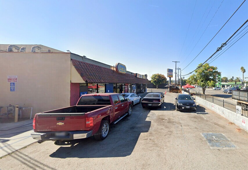 More Photos Of 1880 S Redondo Blvd, Los Angeles General Retail For Sale