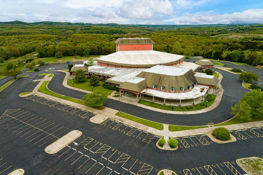 Primary Photo Of 2527 State Highway 248, Branson Lodge Meeting Hall For Sale