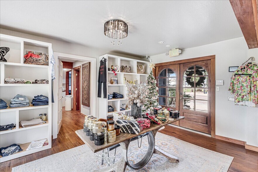 More Photos Of 121 Cut Off Rd, Port Aransas Office Residential For Sale