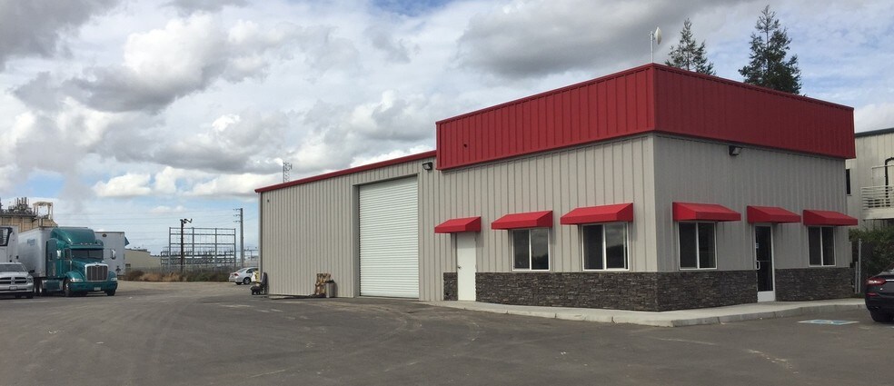 More Photos Of 4475 Farm Supply Dr, Ceres Warehouse For Sale