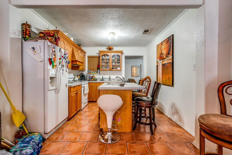 More Photos Of 14330 S Highway 281, Santo Trailer Camper Park For Sale