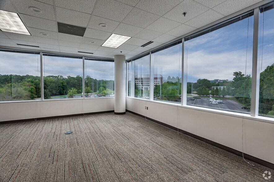 More Photos Of 7501 Boulder View Dr, North Chesterfield Unknown For Lease