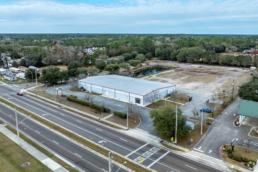 More Photos Of 9985 103rd St, Jacksonville Warehouse For Lease