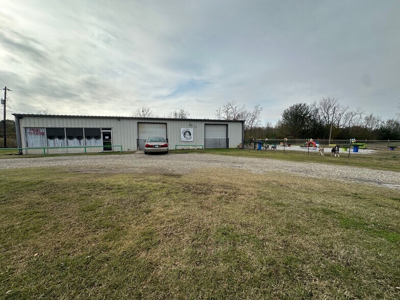 Primary Photo Of 465164 US-64 Hwy, Sallisaw General Retail For Sale