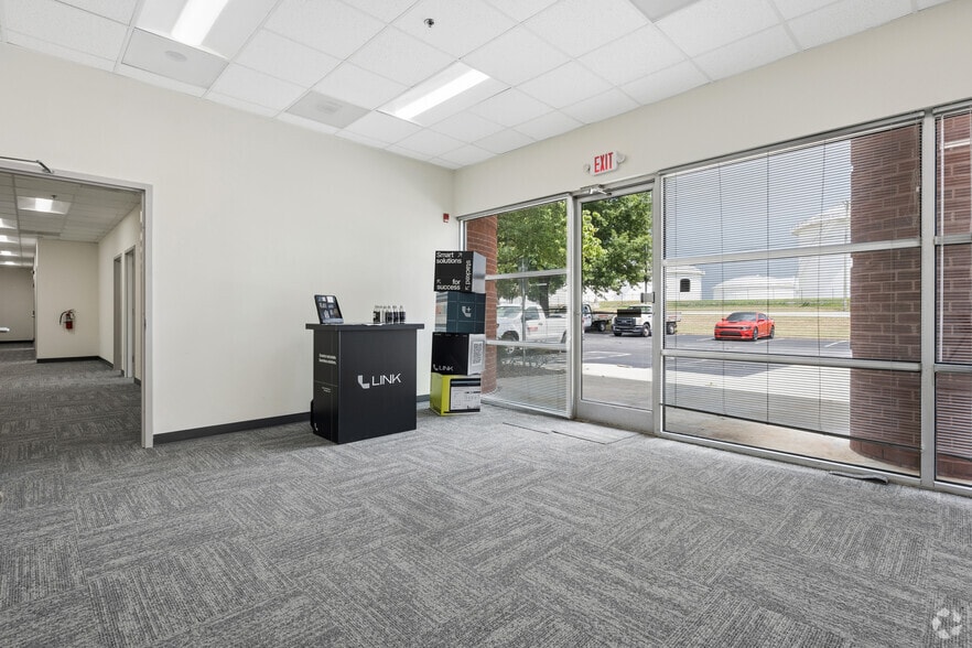 More Photos Of 408 Gallimore Dairy Rd, Greensboro Unknown For Lease