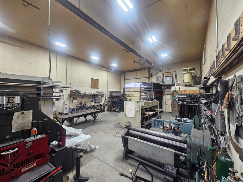 More Photos Of 162 Zoot Way, Bozeman Industrial For Sale