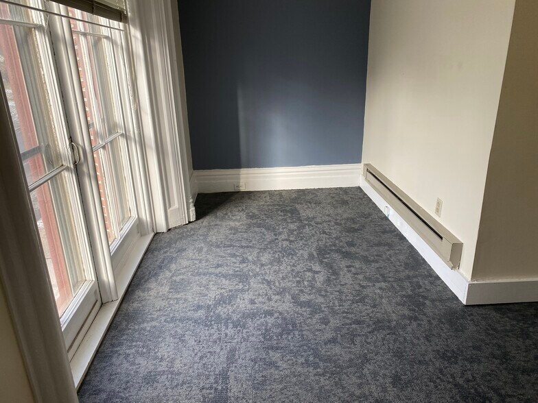 More Photos Of 17 Elk St, Albany Office For Lease