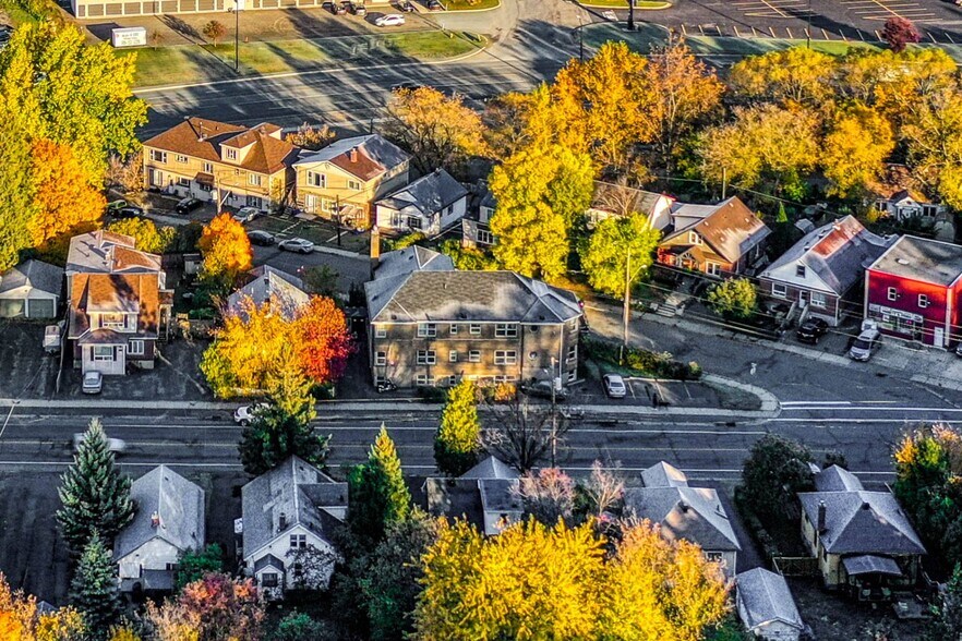 More Photos Of 99 Douglas St, Sudbury Apartments For Sale