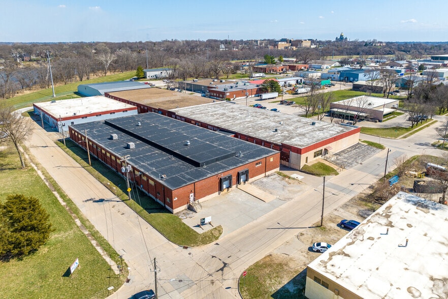 More Photos Of 96-98 Jefferson Ave, Des Moines Warehouse For Lease