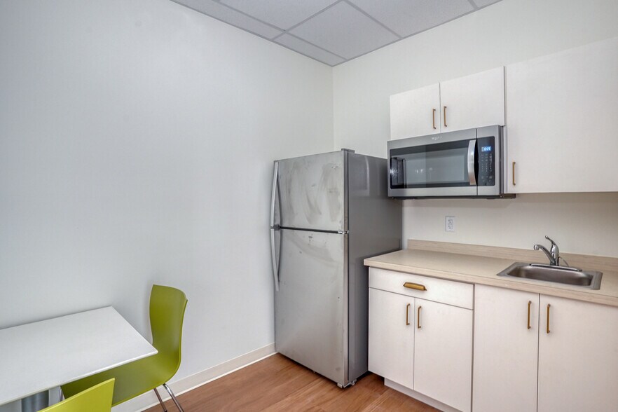 More Photos Of 4 E Laurel St, Georgetown Office For Lease