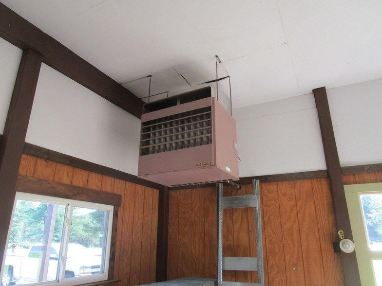 More Photos Of 3947 Route 899, Marienville Freestanding For Lease