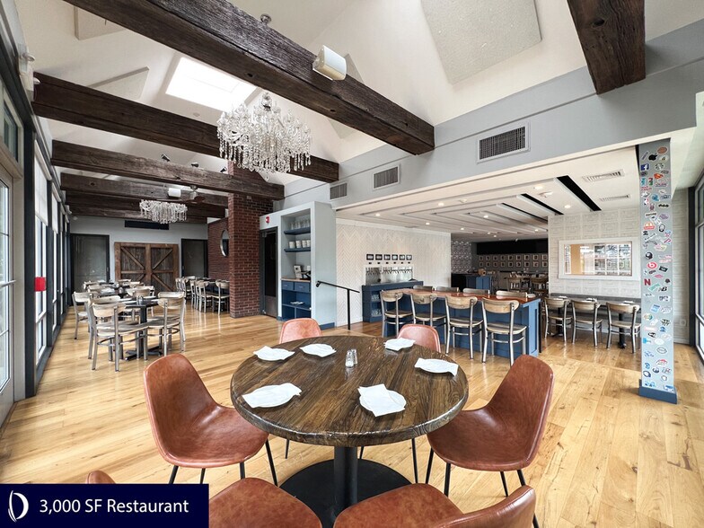 More Photos Of 942 White Plains Rd, Trumbull General Retail For Lease