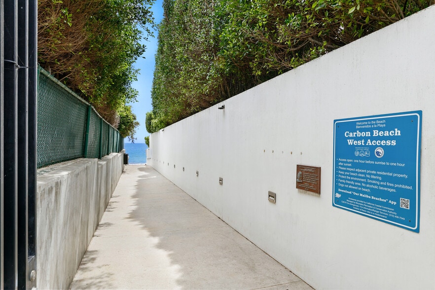 More Photos Of 22467 Pacific Coast Hwy, Malibu Freestanding For Sale