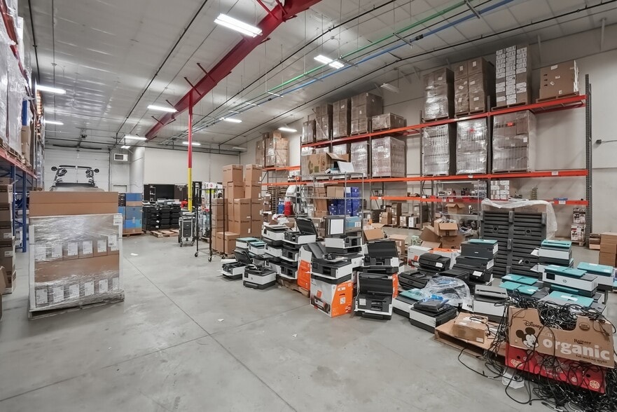 More Photos Of 1151 Industry Rd, Sturgis Manufacturing For Sale