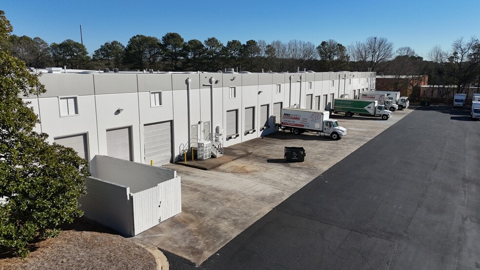 More Photos Of 2020-2026 Weems Rd, Tucker Unknown For Lease