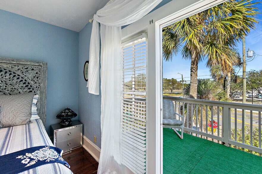 More Photos Of 444 S Beach St, Daytona Beach Hospitality For Sale