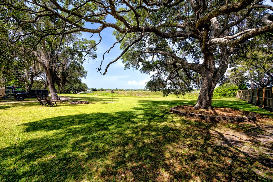 More Photos Of 12330 101st St, Largo Land For Sale