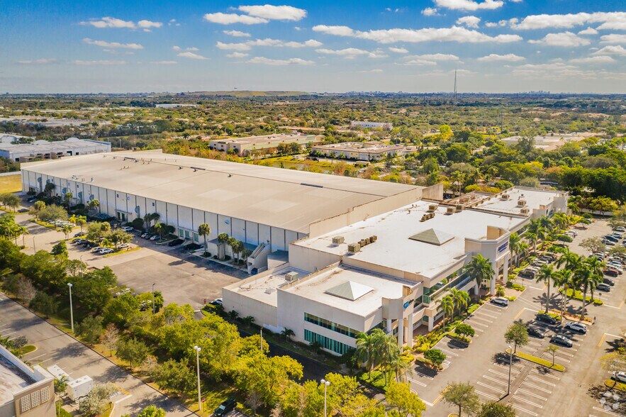 More Photos Of 5480 W Hillsboro Blvd, Coconut Creek Light Distribution For Lease