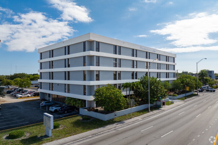 More Photos Of 111 NW 183rd St, Miami Unknown For Lease