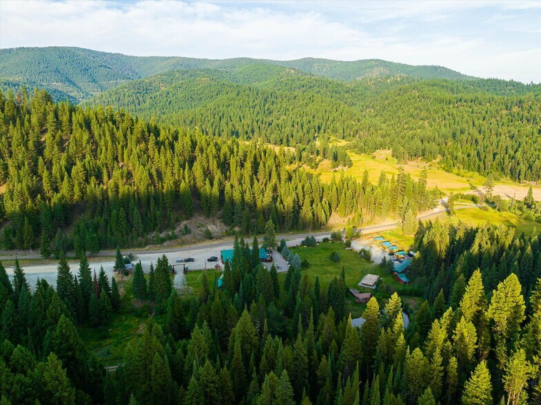 More Photos Of 7000 Graves Creek Rd, Lolo Bar For Sale