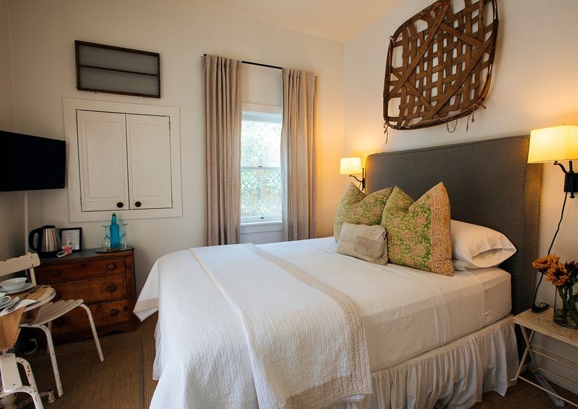 More Photos Of 171 W Spain St, Sonoma Hospitality For Sale