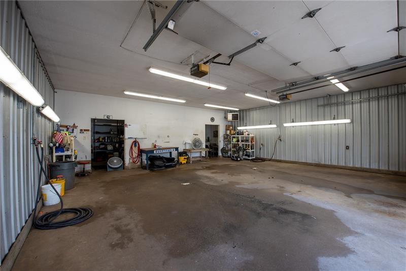 More Photos Of 2118 River Rd, North Apollo Auto Dealership For Sale