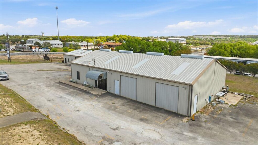 More Photos Of 9221 Highway 290 W, Austin Light Manufacturing For Sale