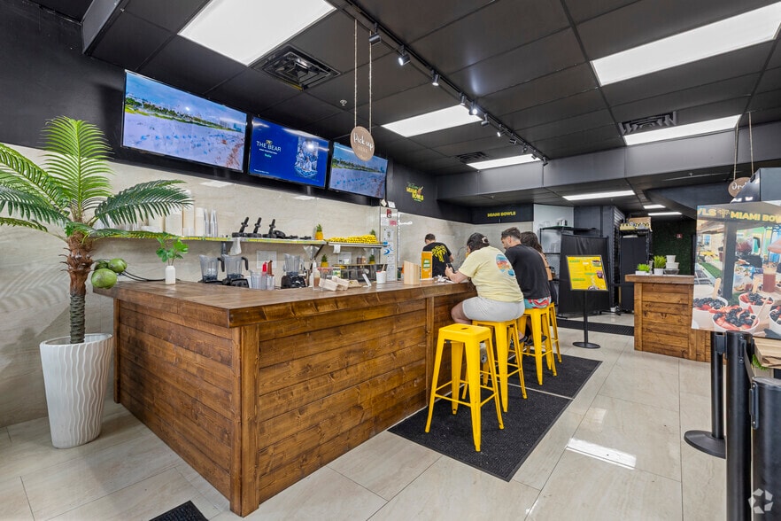 More Photos Of 235 Lincoln Rd, Miami Beach Unknown For Lease