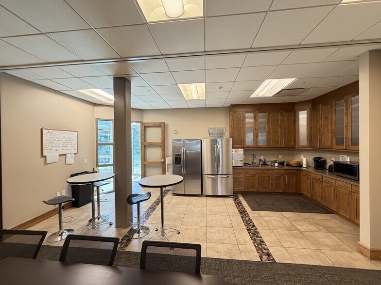 More Photos Of 4956 N 300 W, Provo Office For Lease