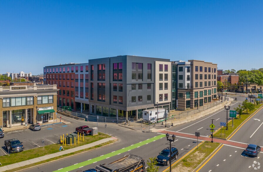 More Photos Of 231 Washington St, Salem Coworking Space